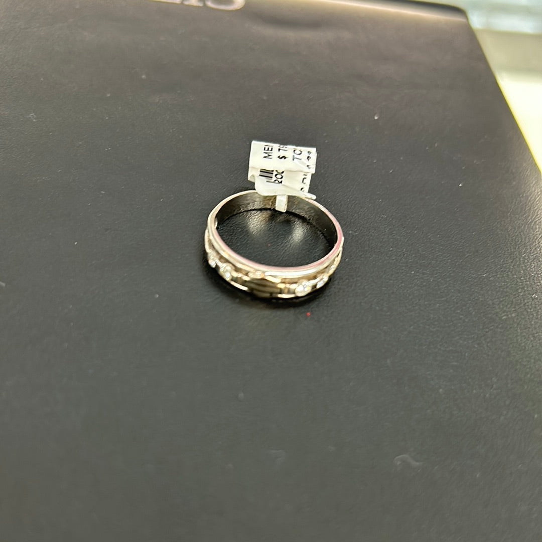 RINGS-M13R2001V