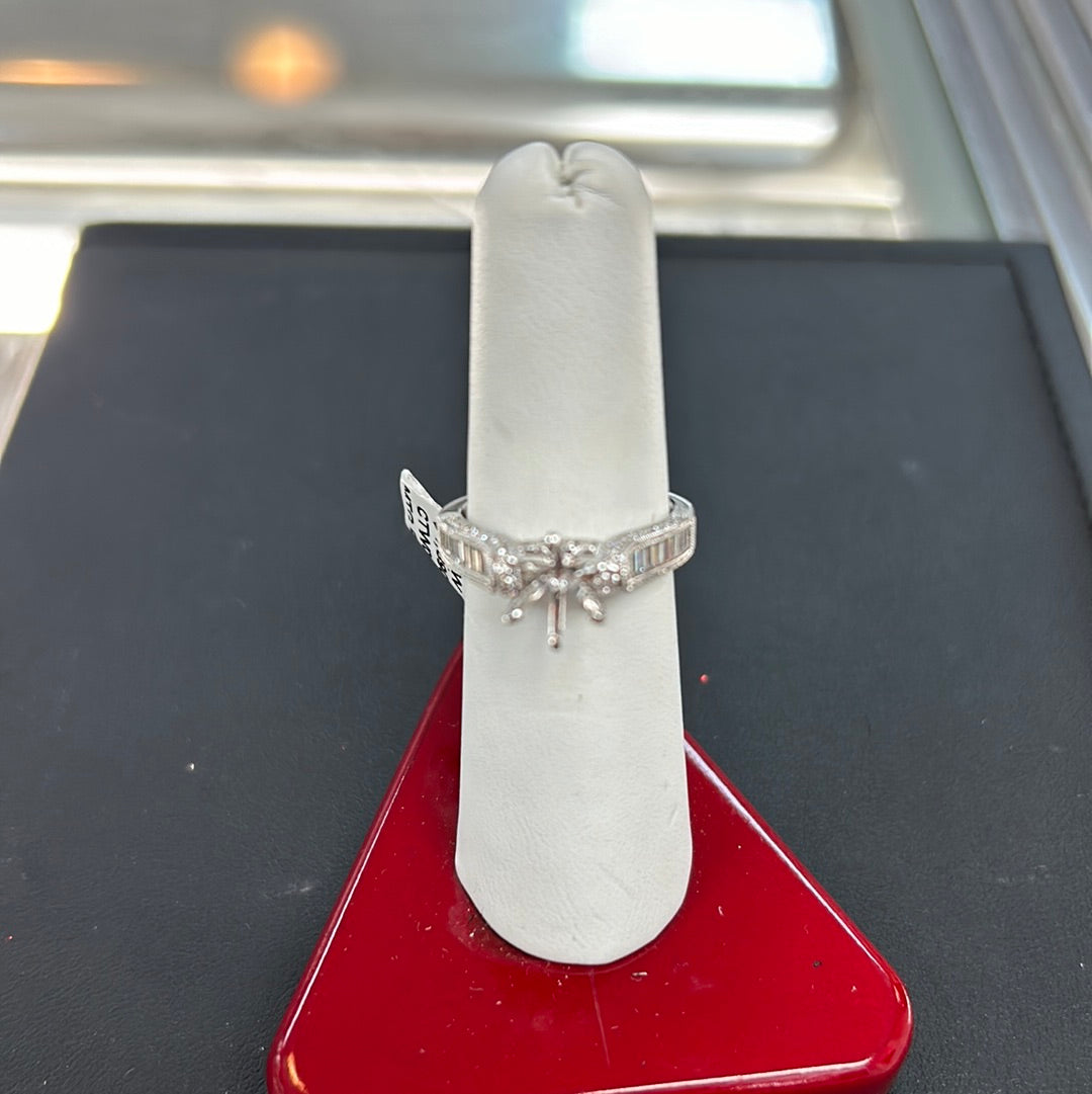 RINGS-084541
