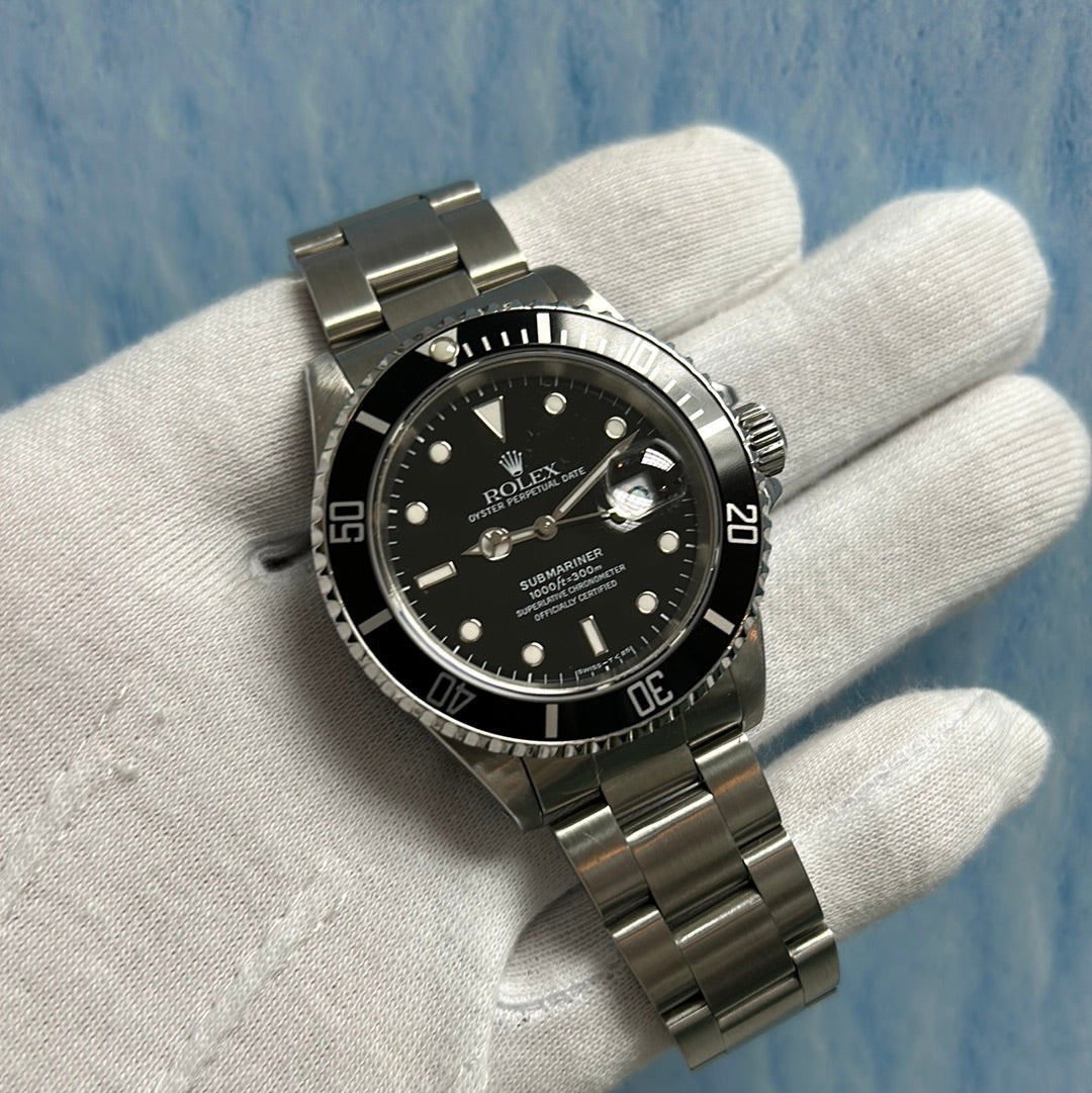 Pre Owned Rolex Submariner 16610
