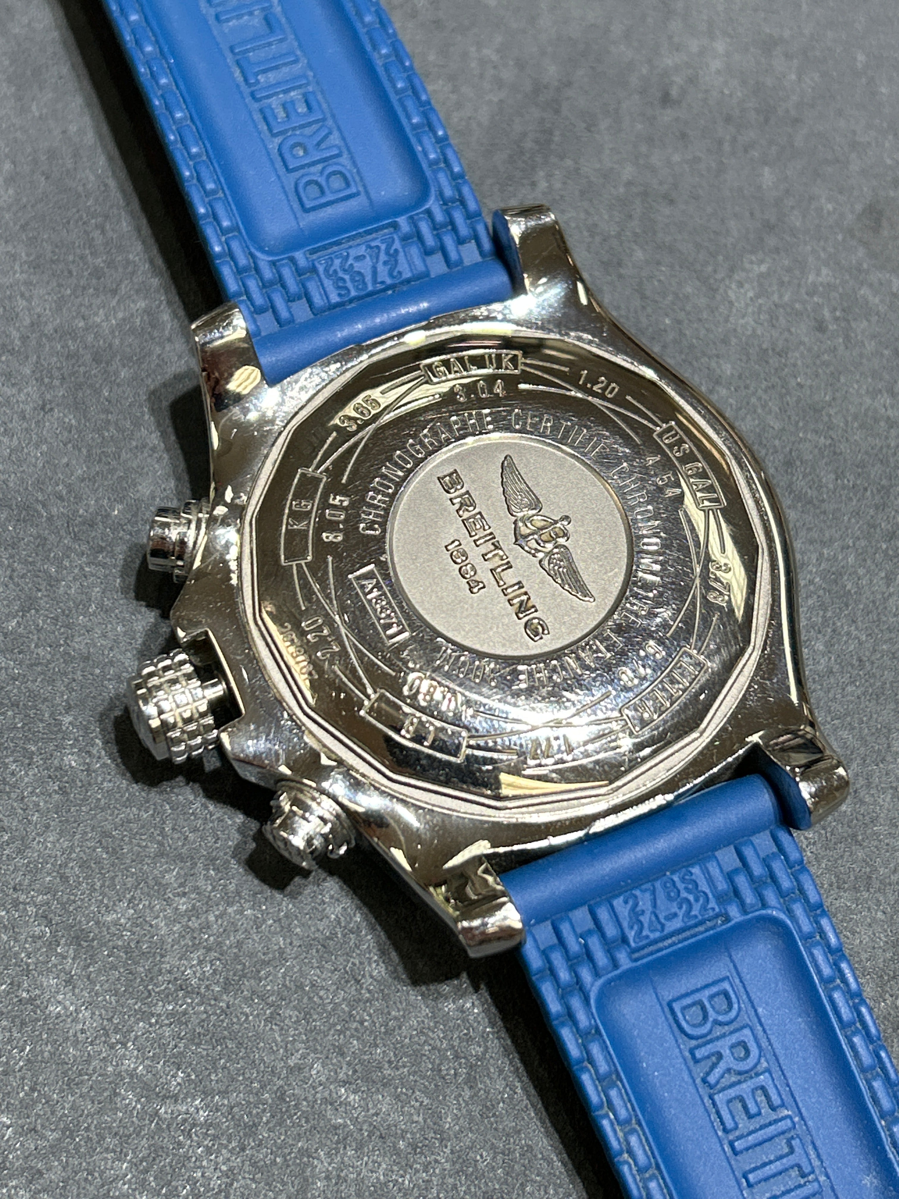 Pre Owned Breitling Super Avenger 48 A13371