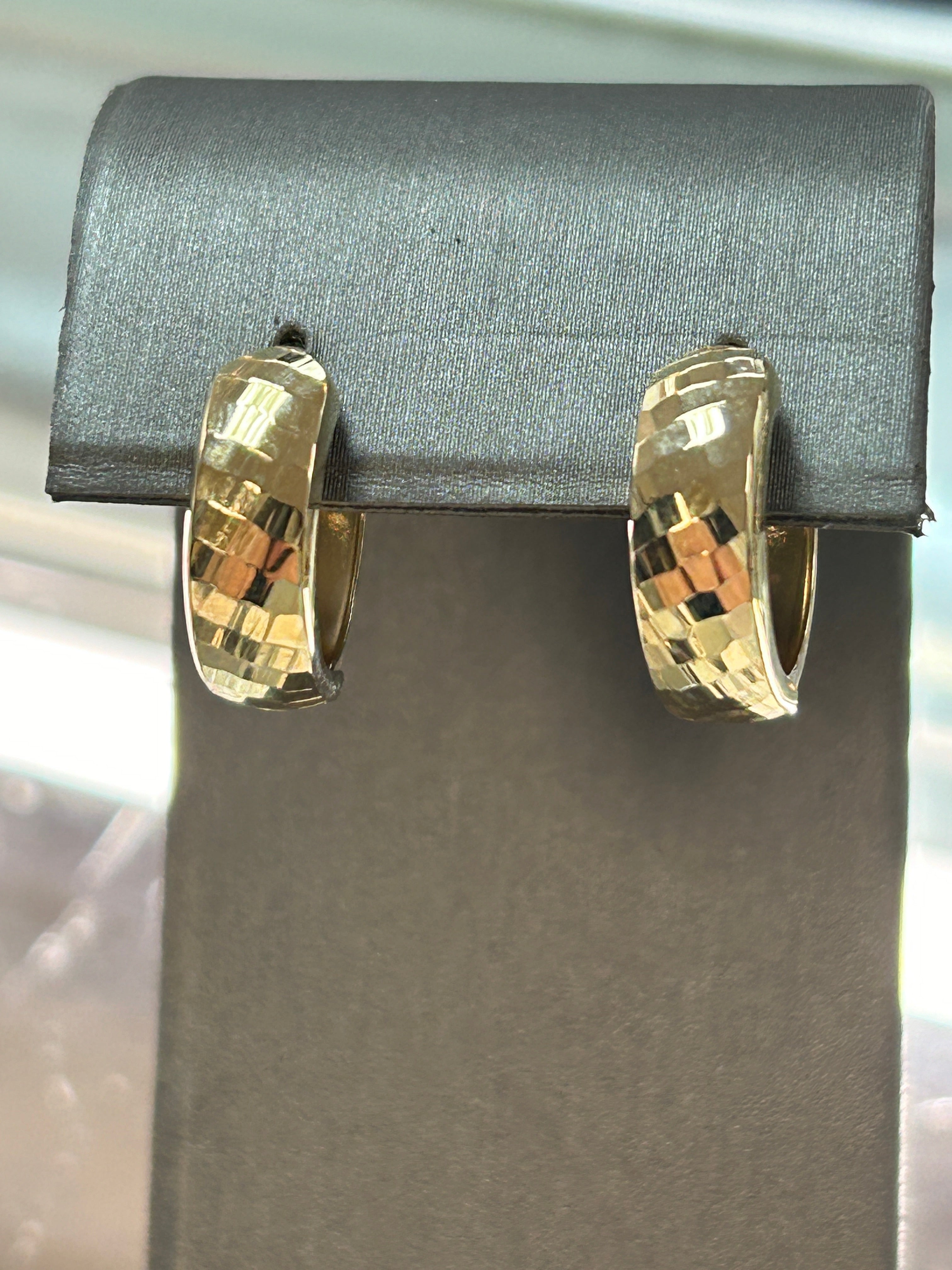 14K Yellow Gold Huggies Hoops. TF2298.