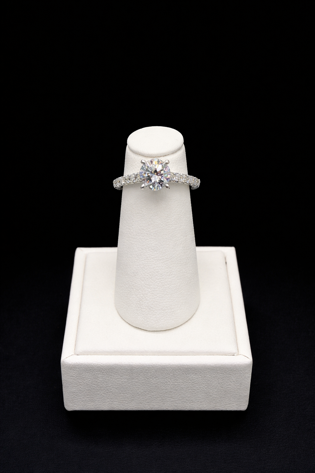 14K White Gold Diamond Engagement Semi-Mount. FRGB1006AWD
