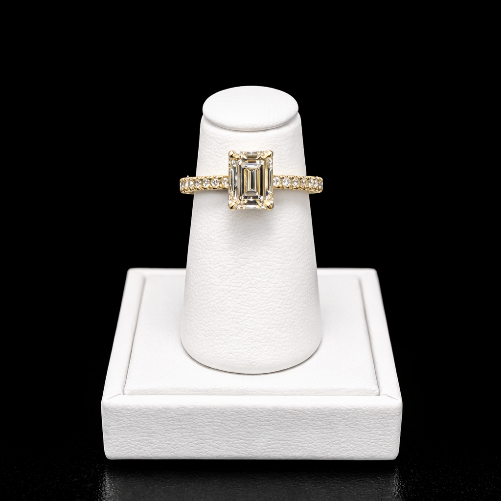 18k Yellow Gold Diamond Engagement Ring. FRG001438BYD