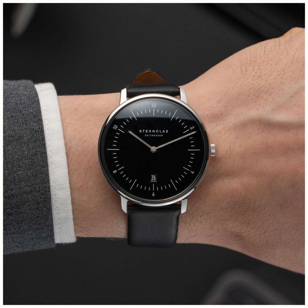 Sternglas | Naos Piano Black Automatic S02-NA53-PR07