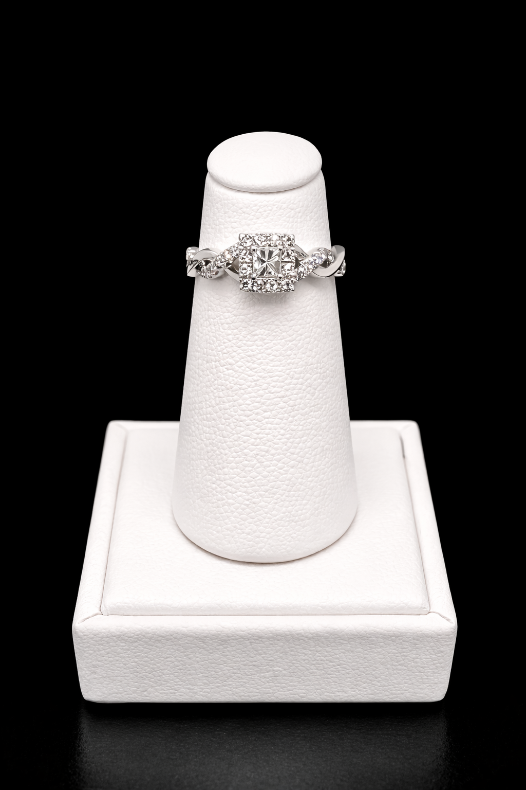 14K White Gold Diamond Ring