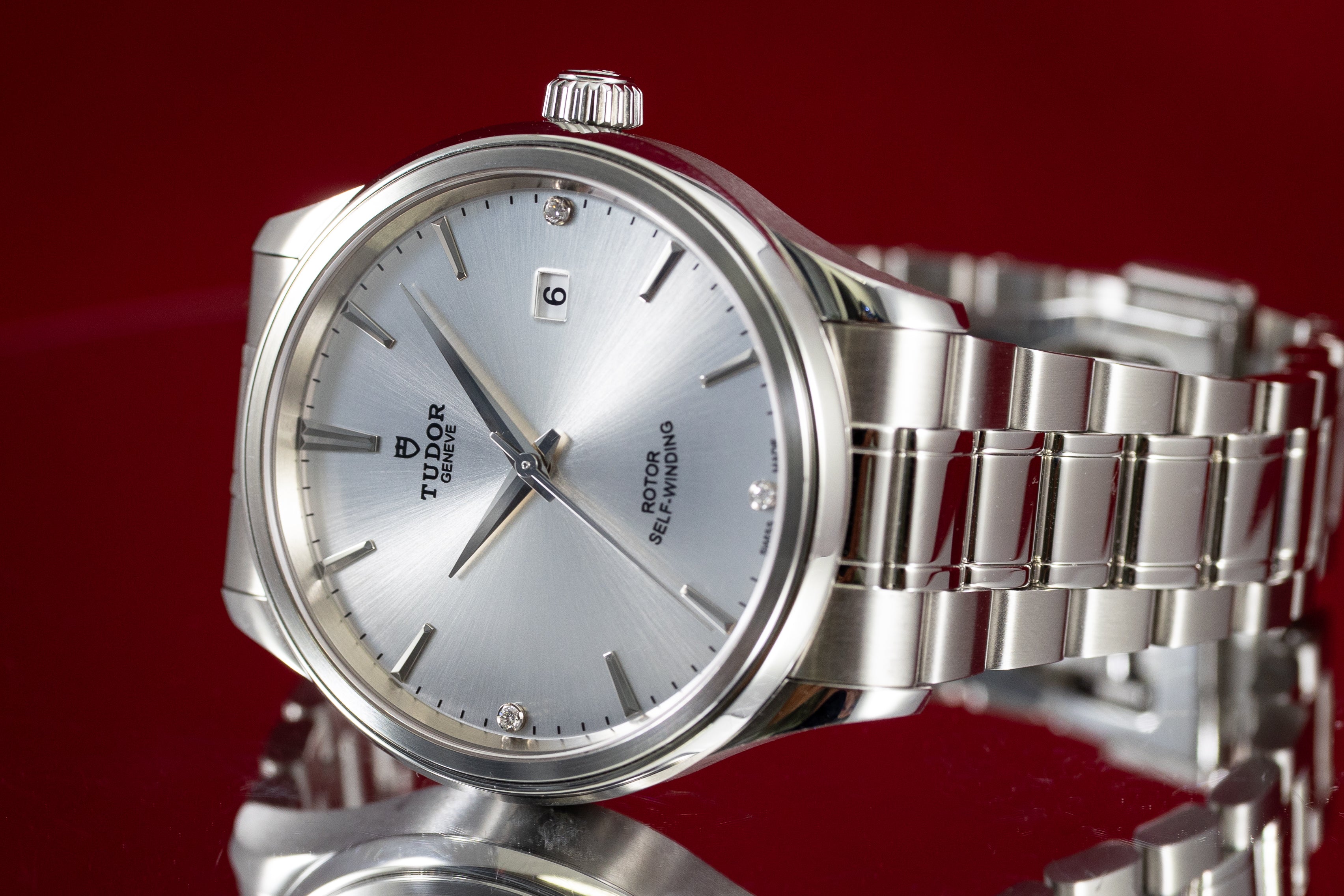 Pre Owned Tudor Style M12700-0001