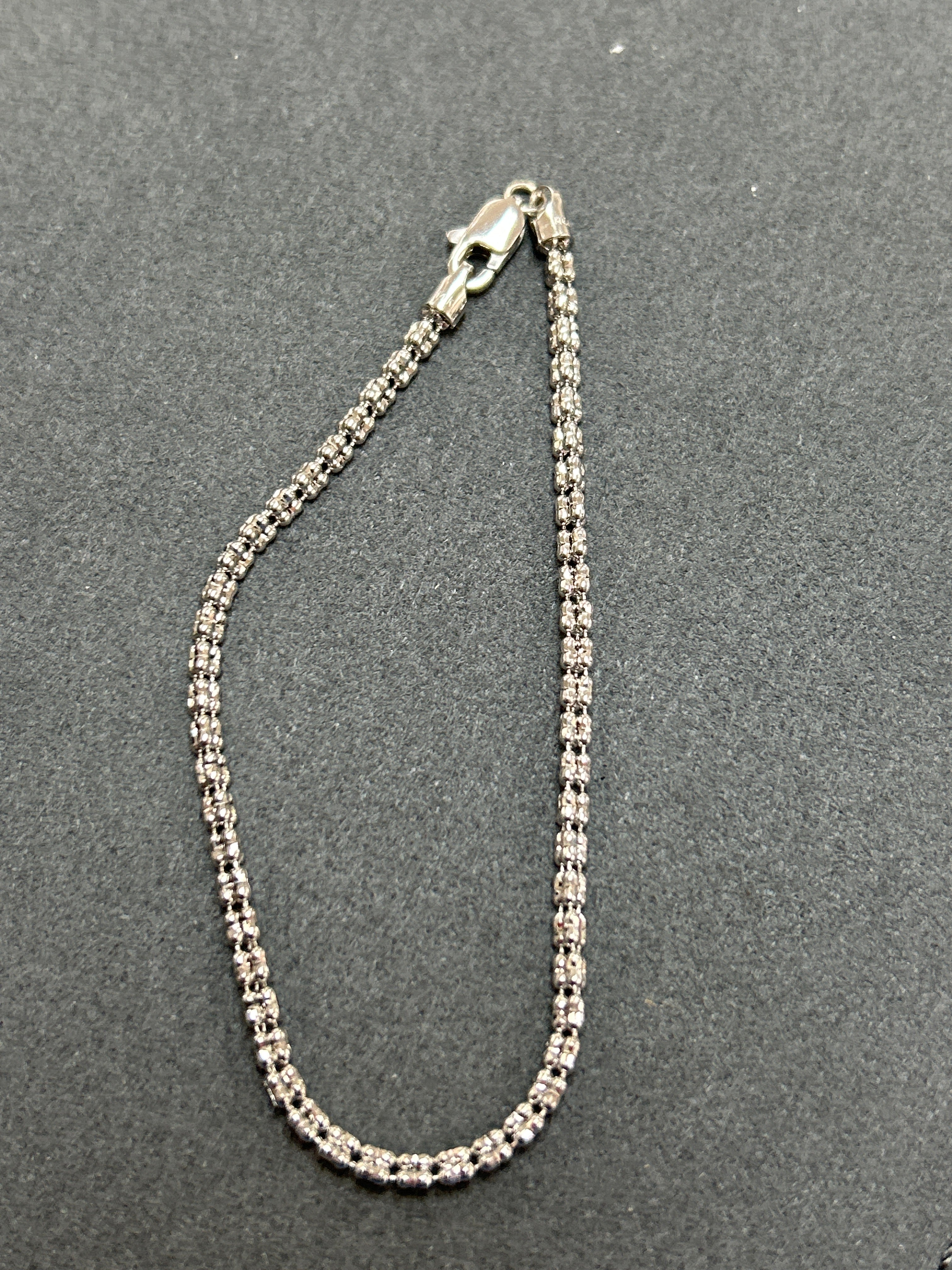 14k White Gold Bracelet QIA422