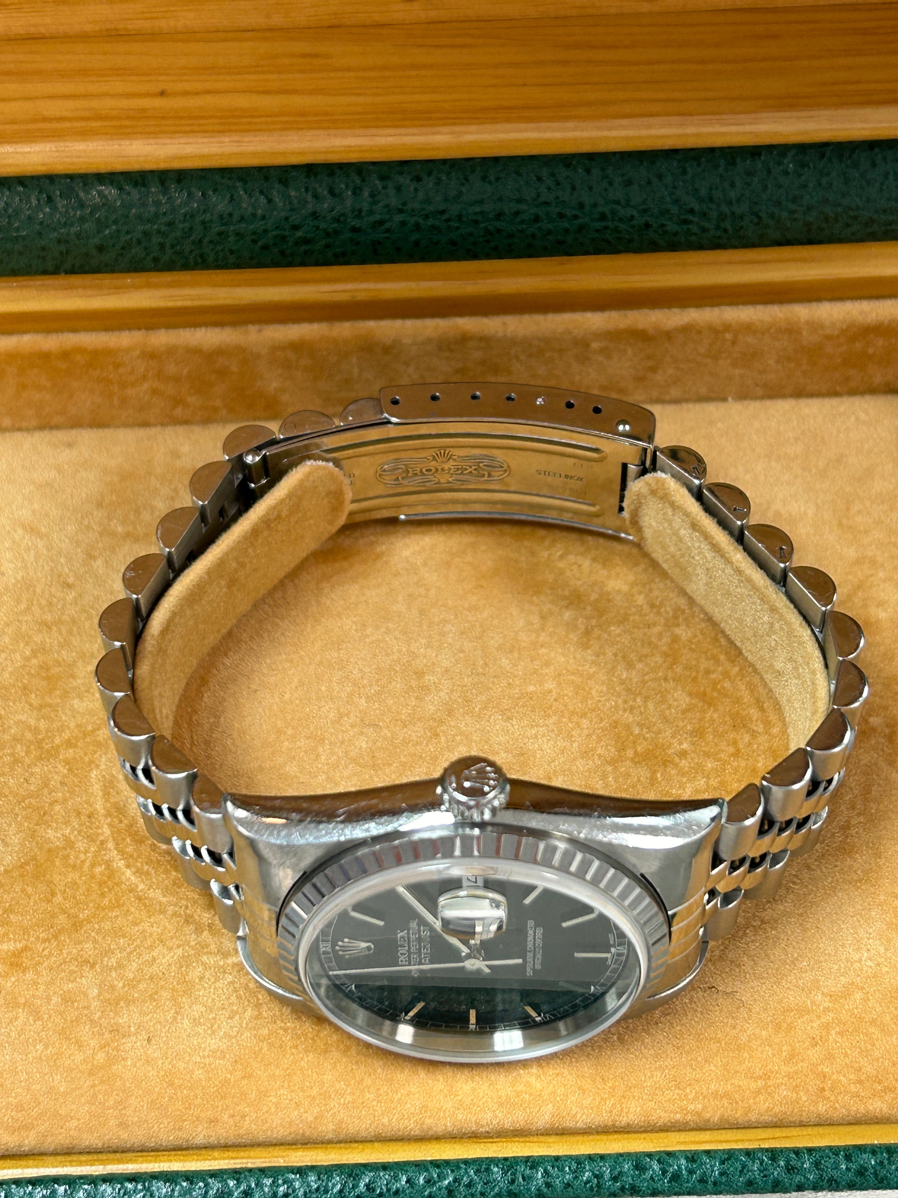 Pre Owned Rolex Datejust 16220