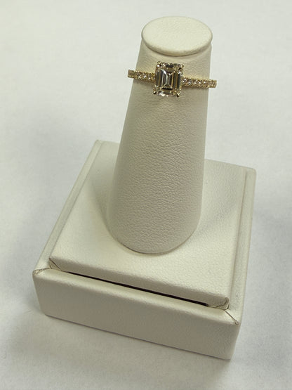 18k Yellow Gold Diamond Engagement Ring. FRG001438BYD
