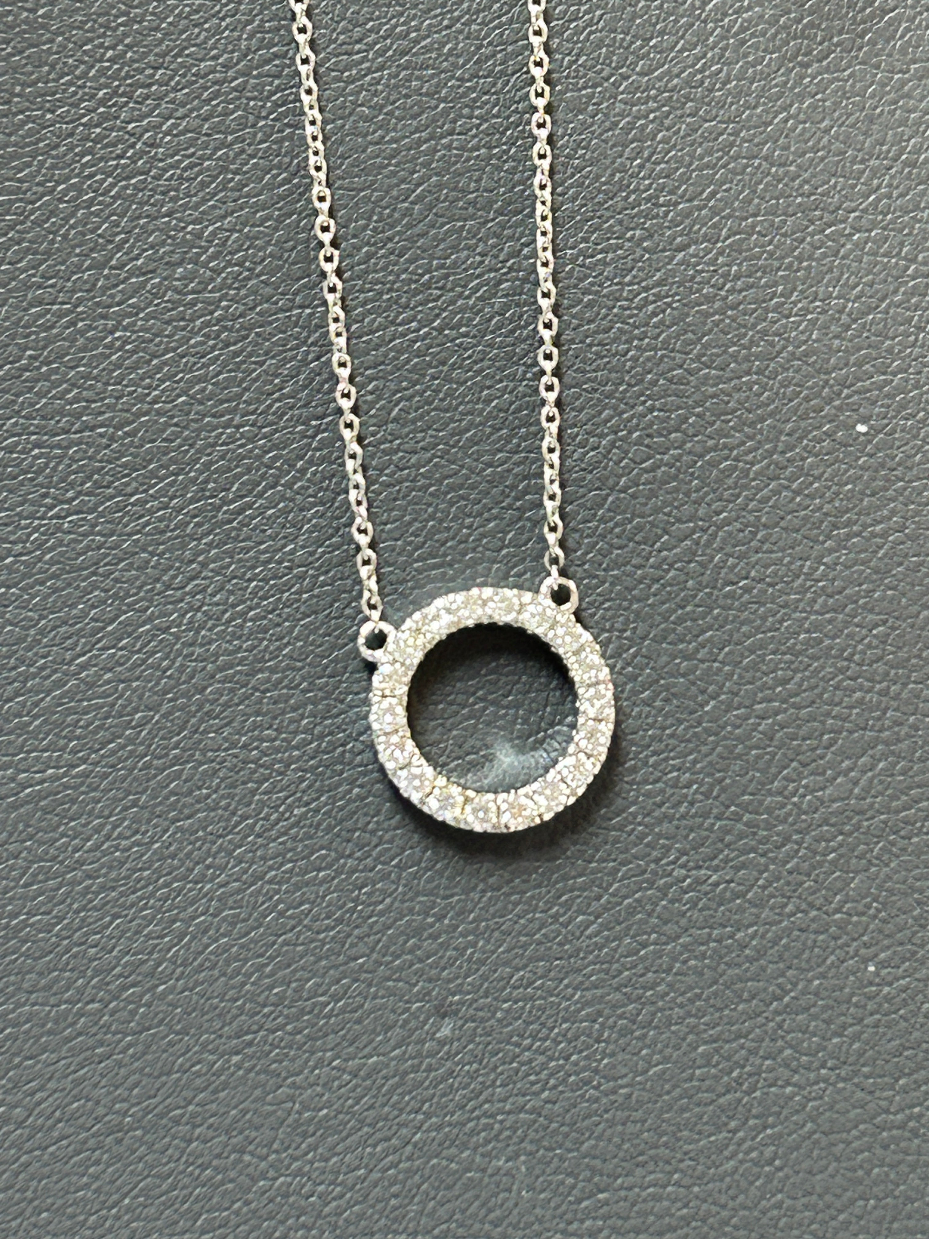Diamond Circle Pendant FPD002409AWD