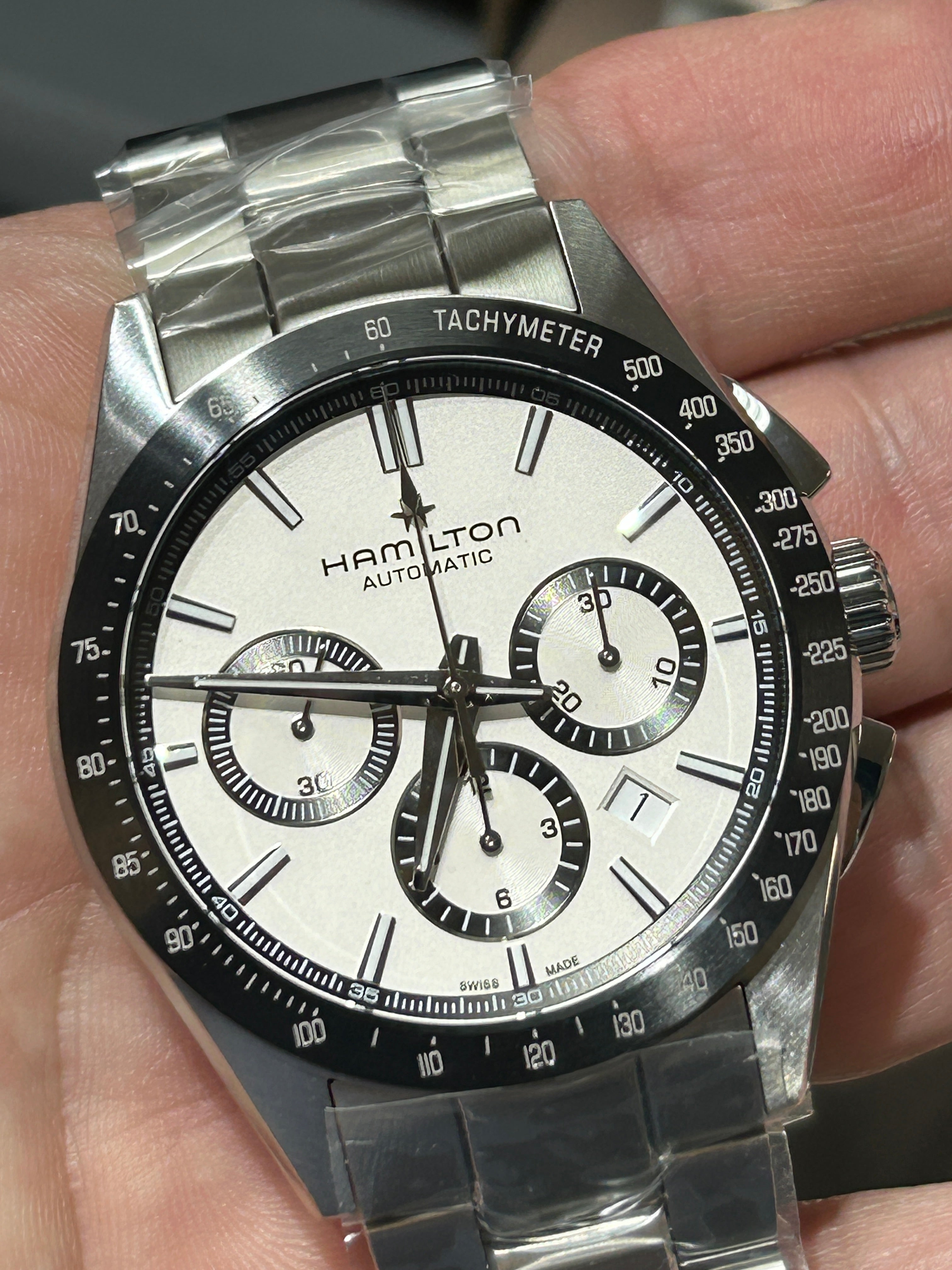 Hamilton JAZZMASTER
PERFORMER AUTO CHRONO 42MM
Automatic | 42mm | H36606110