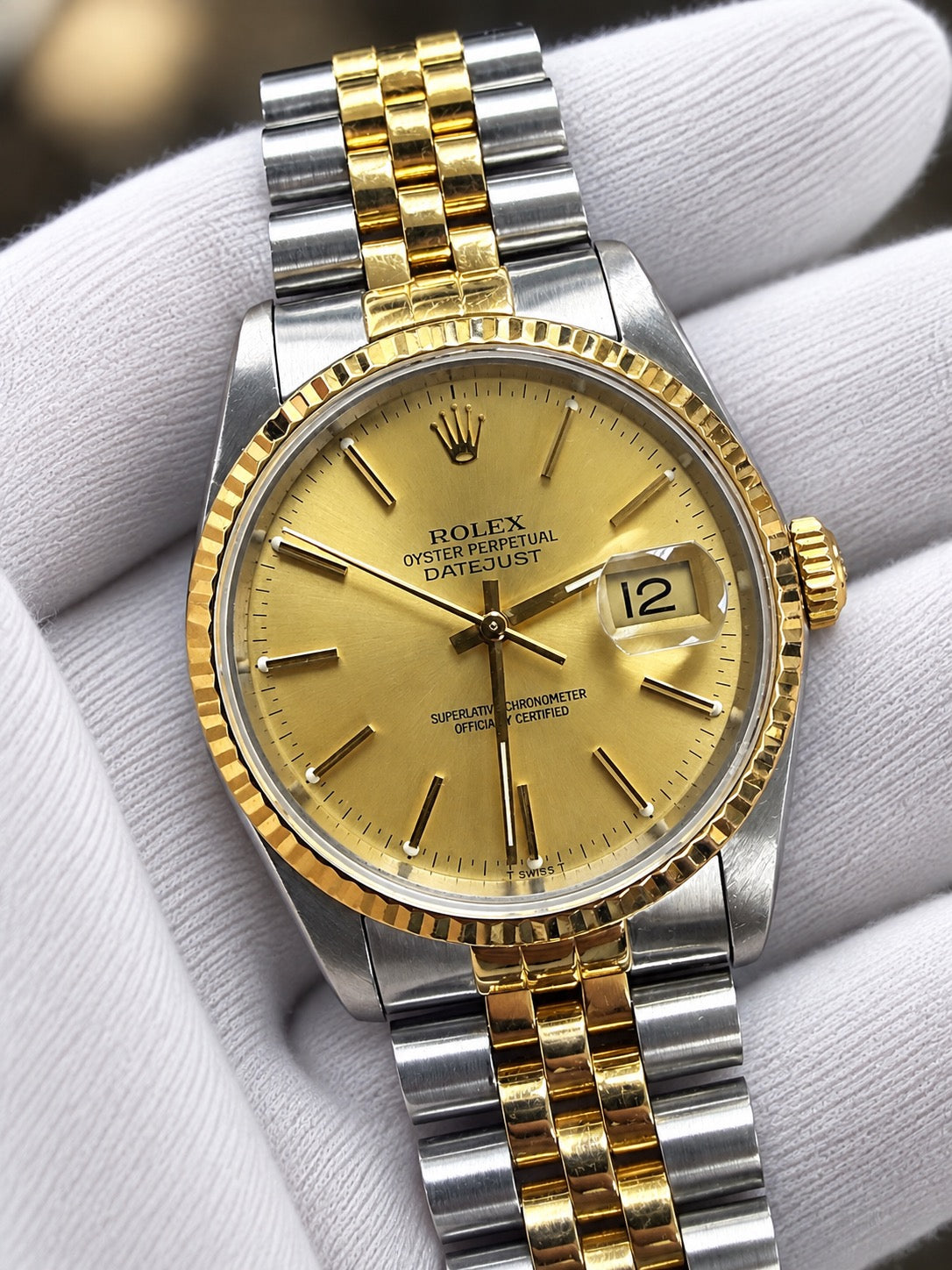 Pre Owned | Rolex DateJust Champagne dial 1990