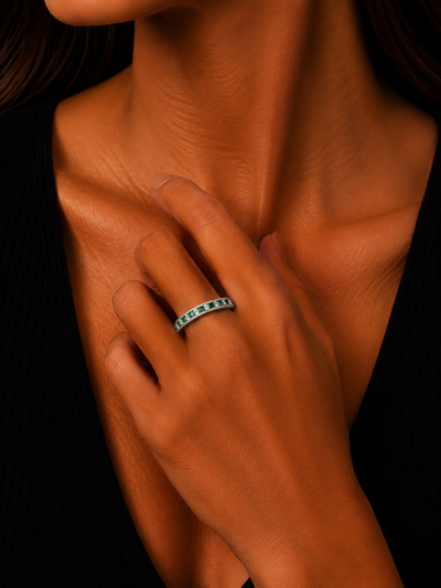 14k White Gold Diamond and Emerald Wedding Band | FRG002196AWDE