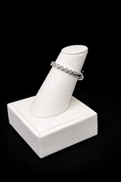 10K WG DIAMOND WEDDING BAND | 076416
