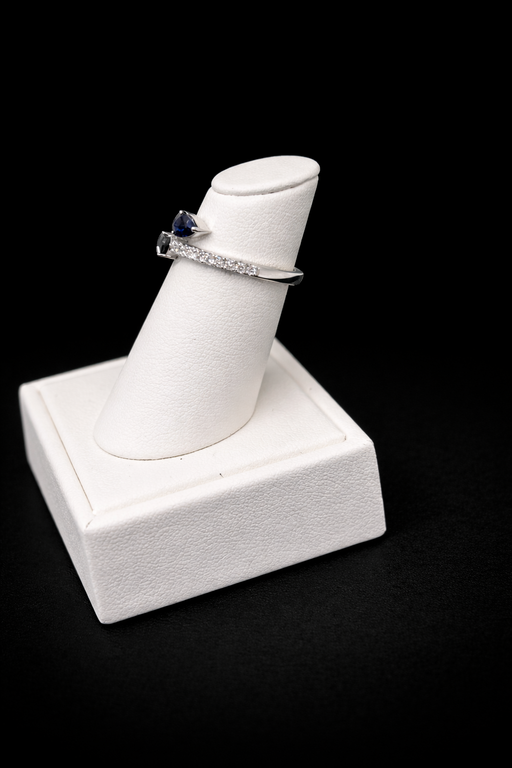 14K White Gold Diamond and Sapphire FRG002918AWDBS