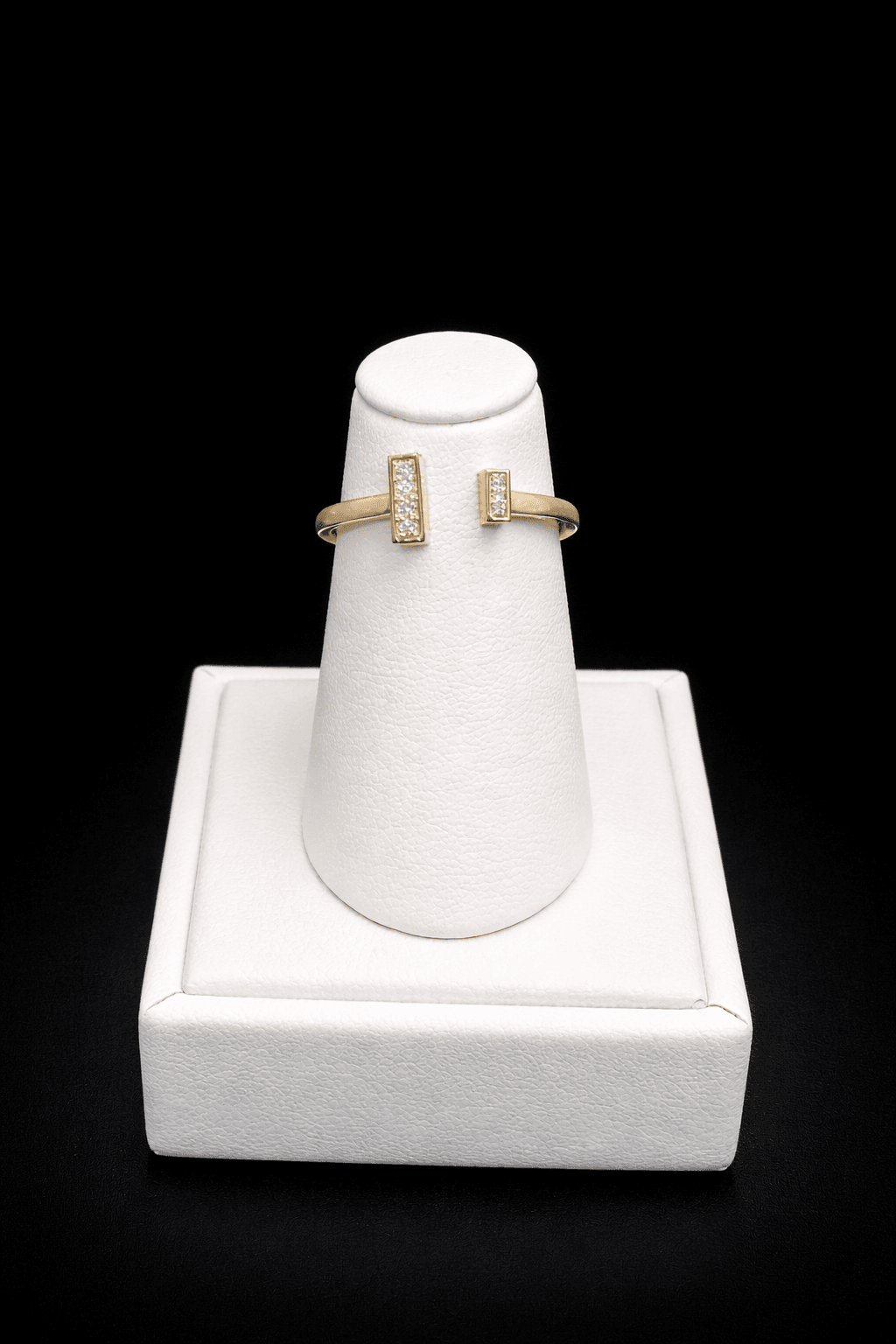 14K Yellow Gold T Ring with 0.7 CT diamonds, elegant and timeless fine jewelry piece
