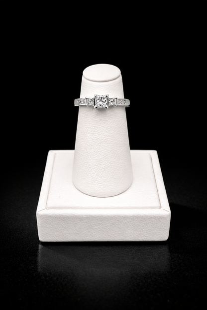 14K White Gold Diamond Ring | 0344