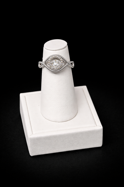14K White Gold Diamond Ring