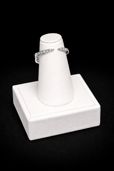 14K White Gold Diamond Wedding Band | FRG00102