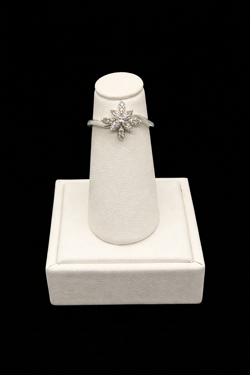 14K White Gold Diamond Ring. FRG002706AWD