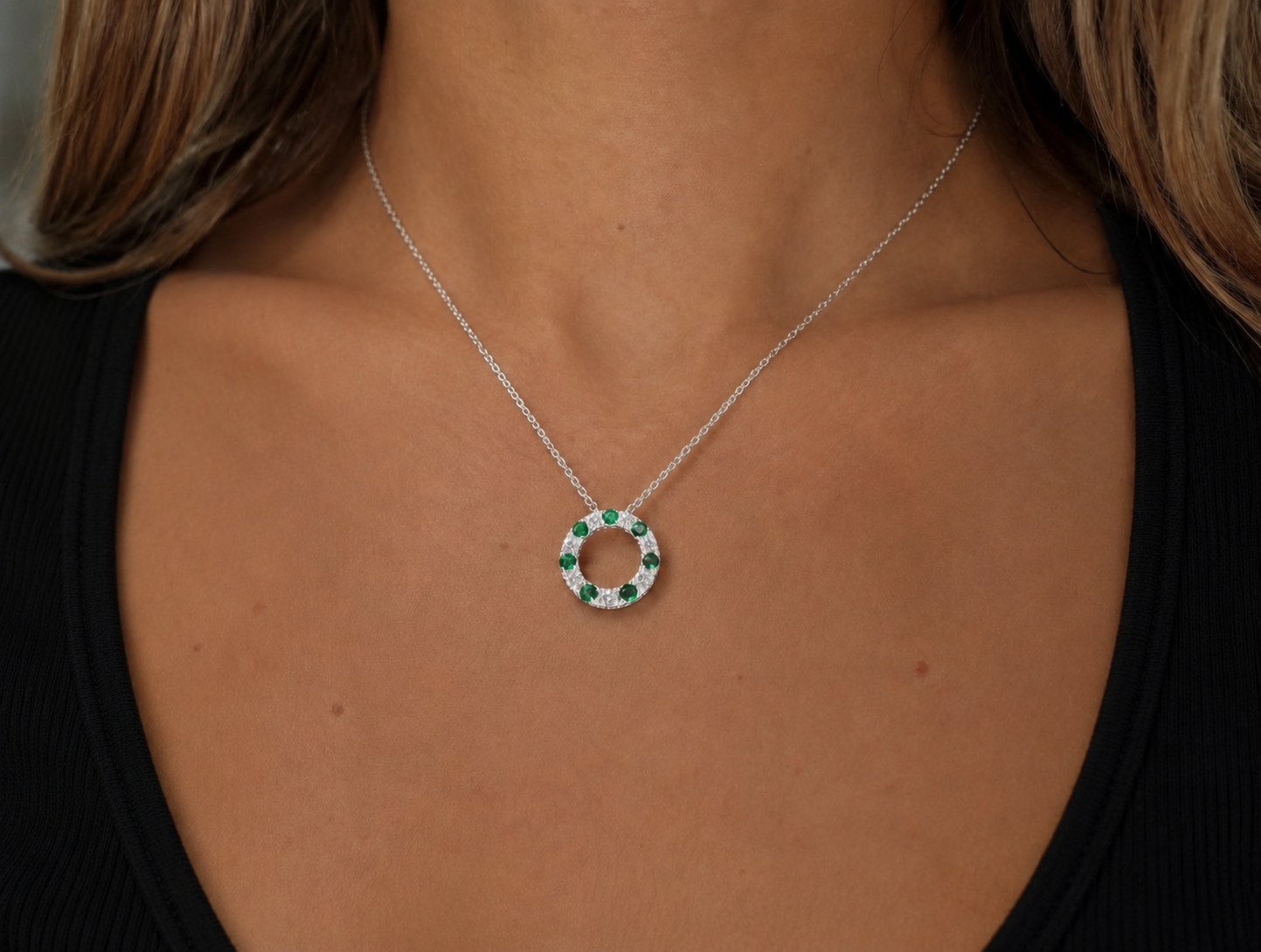 Diamond and Emerald Pendant | FPD002409AWDE
